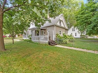 302 E Poplar St, Normal, IL 61761