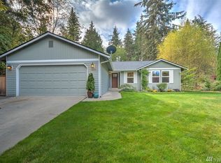 1695 Hemlock Dr, Camano Island, WA 98282