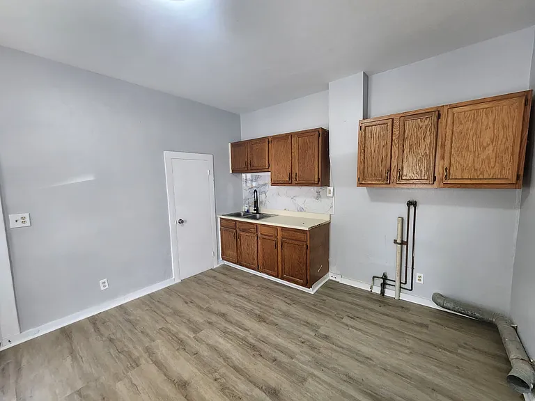 103 Penn St #105.5 — Photo 3