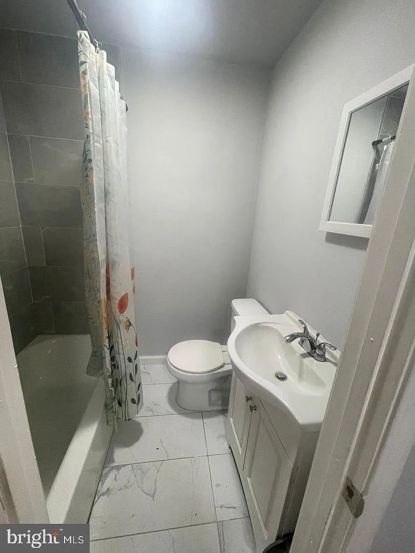 1 bed, 1.0 bath, 1762 sqft, $950 — Photo 4