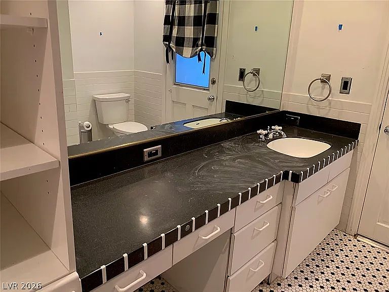 1st image of 2612 Mason Ave #1