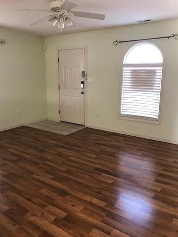 3531 S Oaklawn Cir - 0 — Photo 3