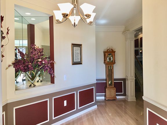 2nd image of 816 Knolls Landing Dr #1
