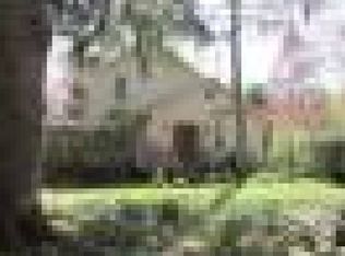 70 Chestnut St, Weston, MA 02493