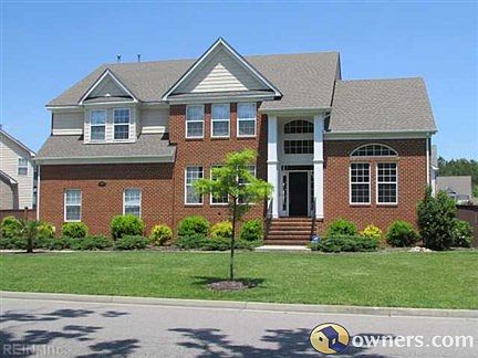 Beautiful Home Professionally Landscaped