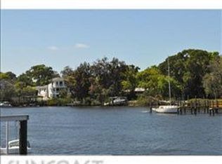 430 Craig Dr, Tarpon Springs, FL 34689