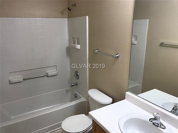 4th image of 9238 Onesto Ave