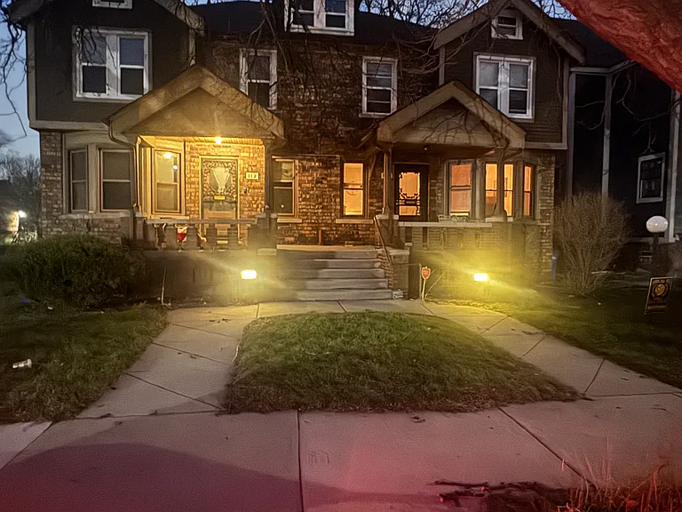 Blaine Ave — Photo 1