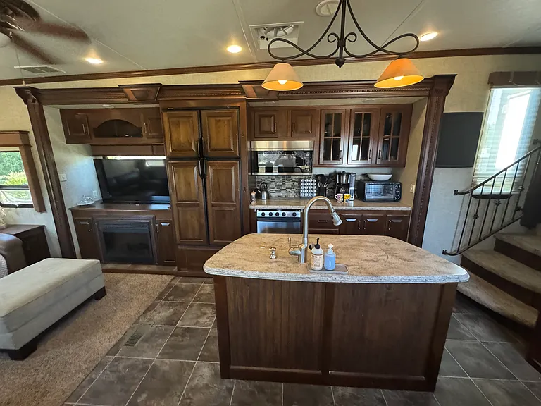 1195 Moss Rd — Photo 18