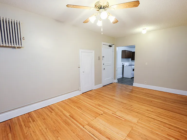 Fremont Apartments — Photo 39