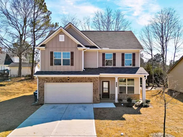 412 McGinnis Cir, Calhoun, GA 30701