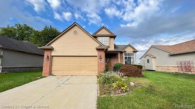 1st image of 5944 Crystal Lake Dr