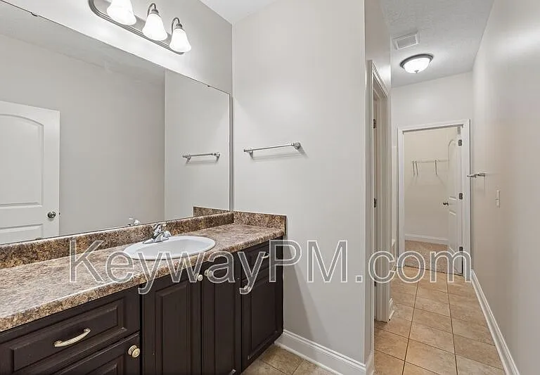 366 Bowen Fls — Photo 14
