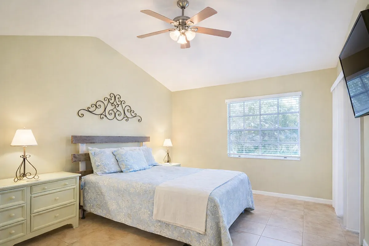 Building Photo - 513 Honeywood Ave #1