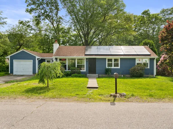 24 Kim Avenue, Montville, CT 06382