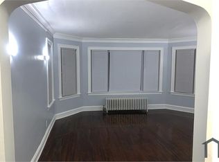 8459 S Phillips Ave #2, Chicago, IL
