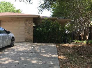 320 Gardenview St, Denton, TX 76207