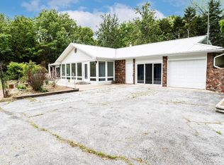 358 High Ridge Rd, Marshfield, MO 65706