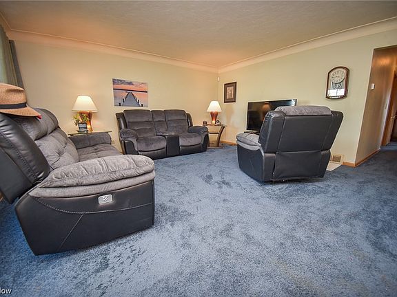 4th image of 10035 Boundary Ln