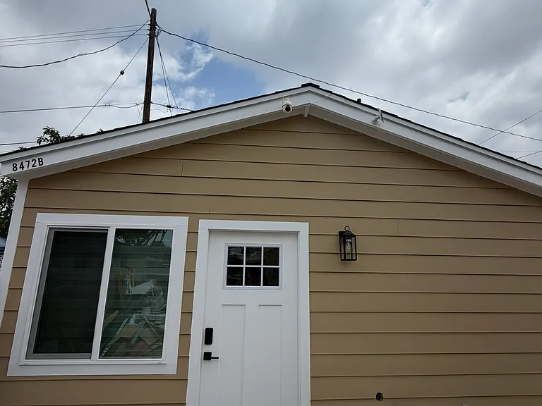 8472 San Carlos Way #B — Photo 5