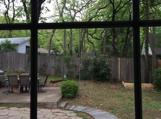 636 N Bowen Rd, Arlington, TX 76012