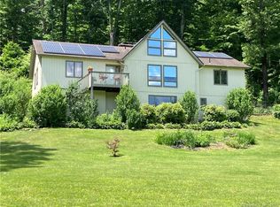 179 Hanover Rd, Newtown, CT 06470