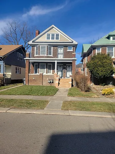 2060 Seward St #2 Photo 1