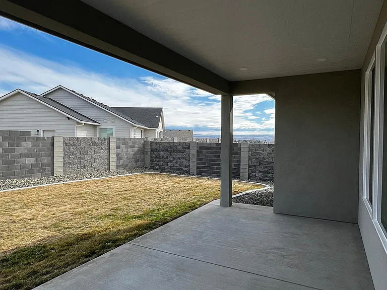 2326 Siena Ave — Photo 8