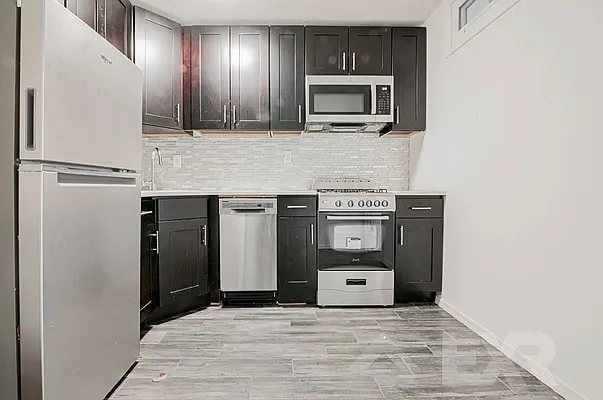 Rented by EXR | media 7