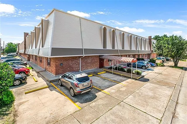 2500 Houma Blvd #323 — Photo 1