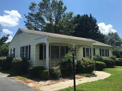2nd image of 317 Calvin Dr