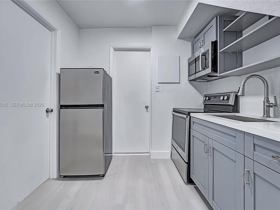 1st image of 769 NW 10th St APT 2