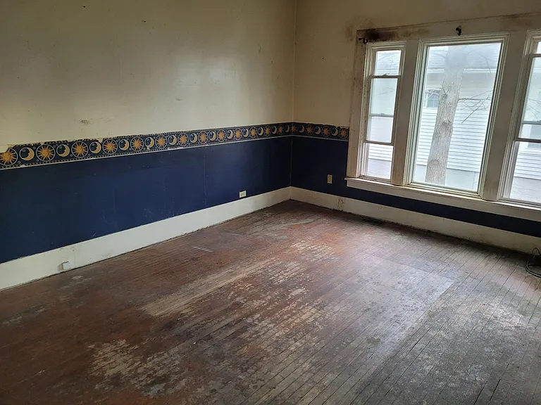 203 W Lindell St — Photo 13