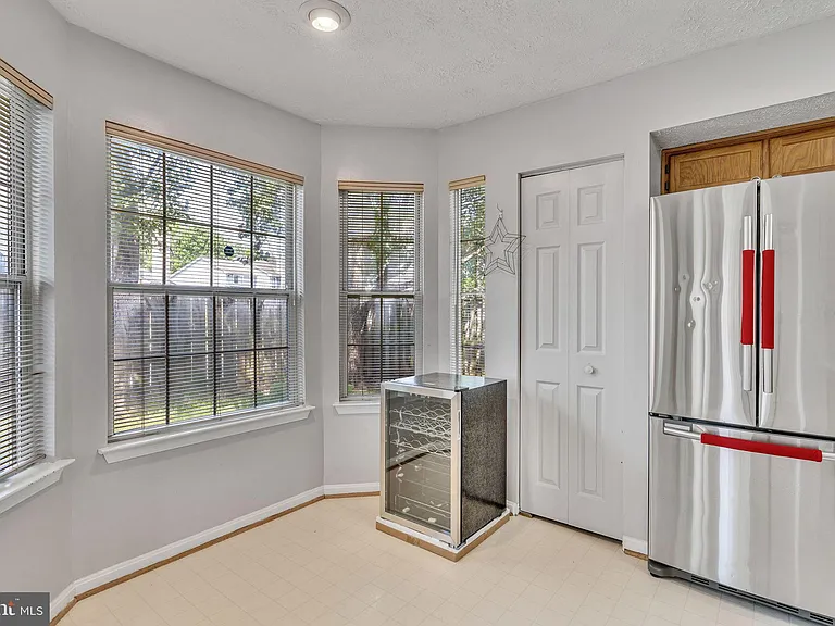13920 Lord Fairfax Pl — Photo 10