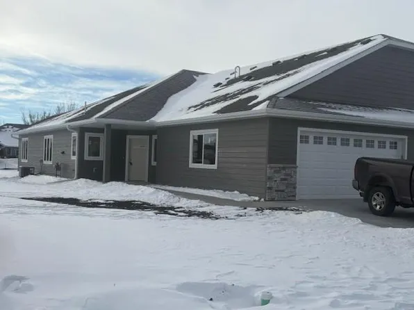 254 Eau Claire Ave SE, Hutchinson, MN 55350