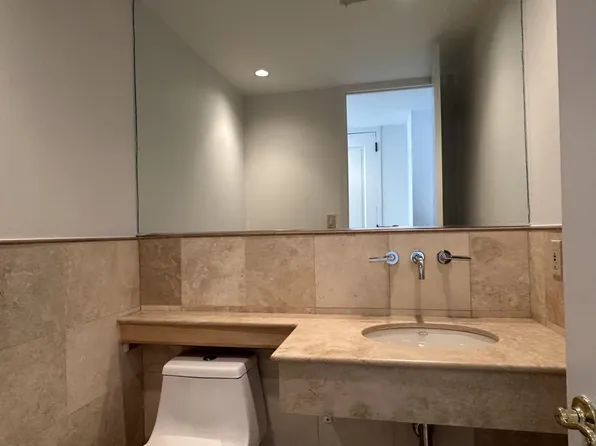 600 Harbor Boulevard image 10 of 32