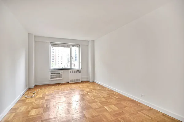 Rented by Compass | media 6