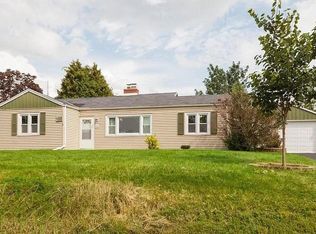 W271N2608 Pear Tree Ln, Pewaukee, WI 53072