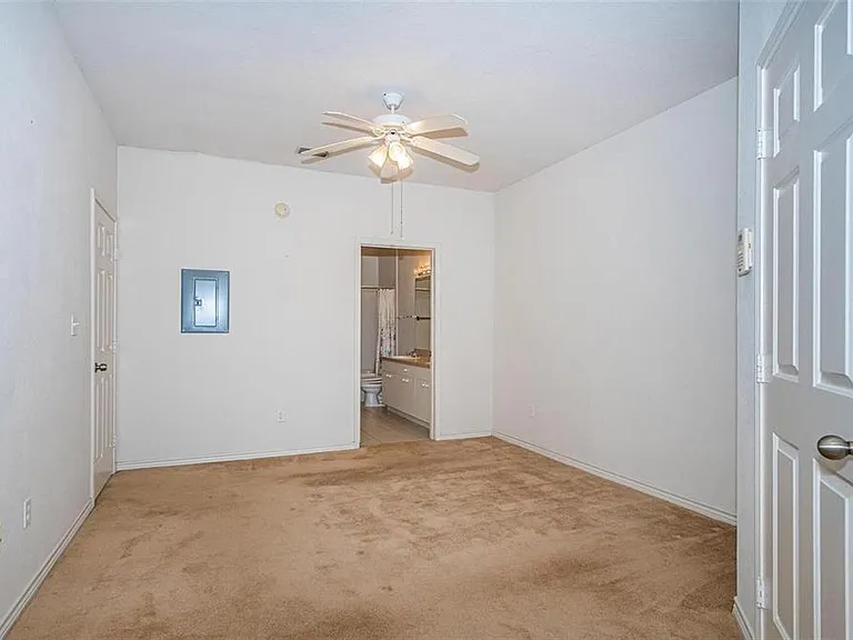 4305 Bayside Village Dr #304 — Photo 5