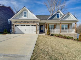 702 Hunts Terrace Dr, Kingsport, TN 37663