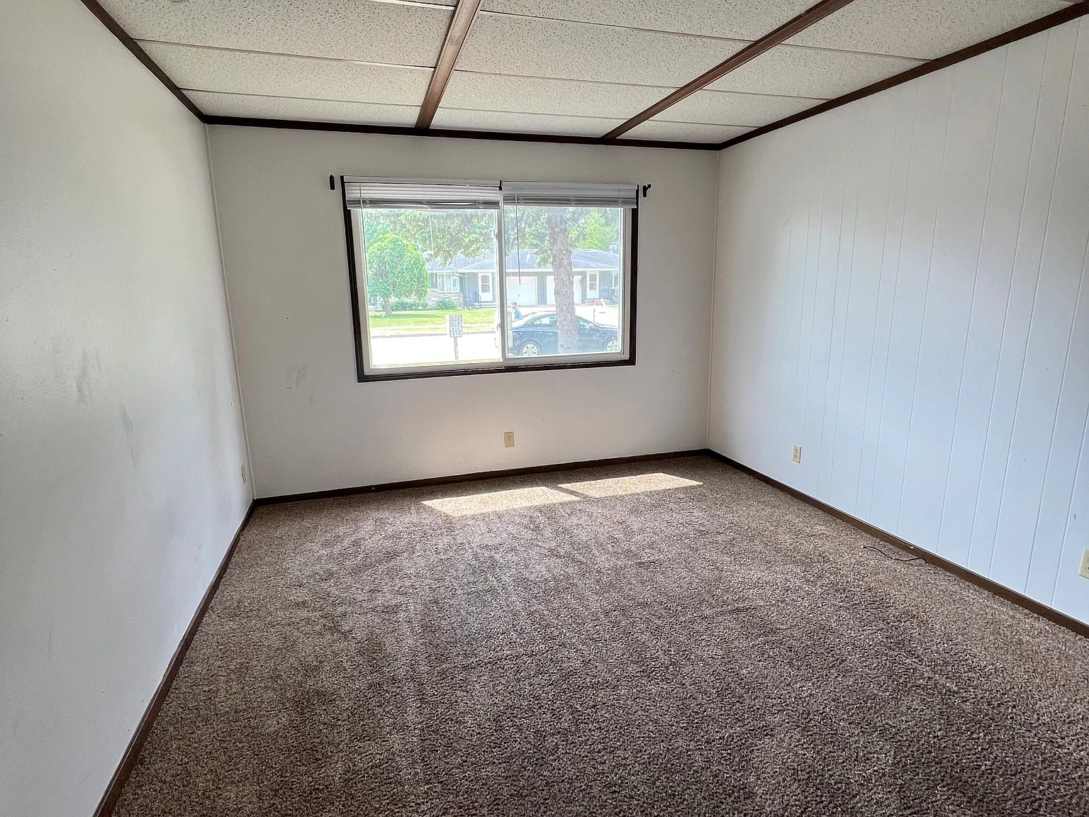 1382 Maricopa Drive - 2 — Photo 1