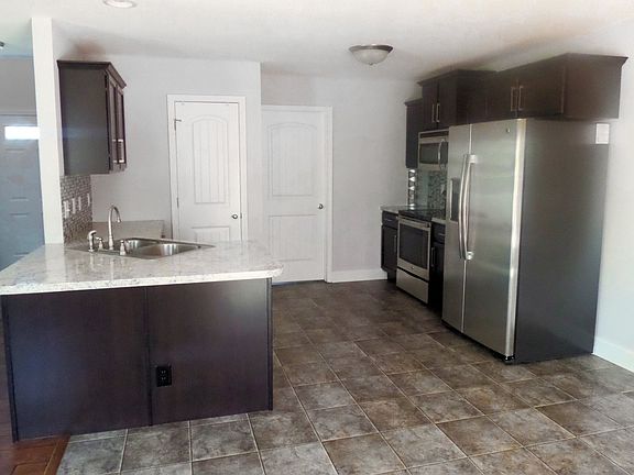 4th image of 444 Cyprus Ct