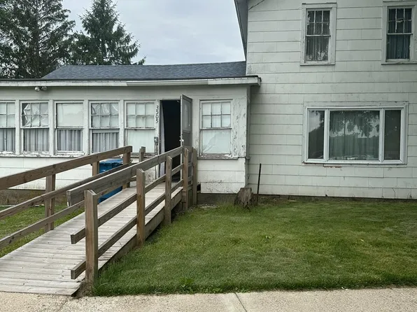 3505 N Calumet Ave, Valparaiso, IN 46383