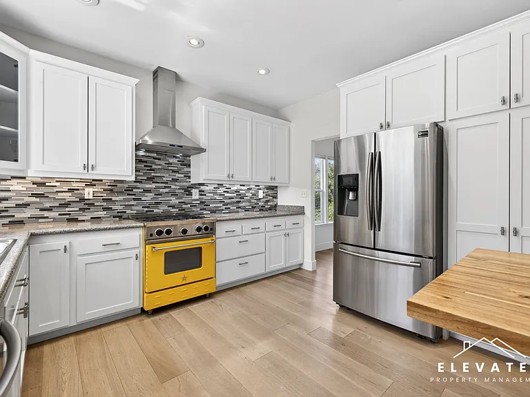 9400 Chalk Hill Rd — Photo 11