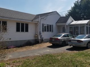41 Hollis St, Pepperell, MA 01463