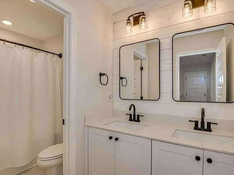 312 Sumac Trl — Photo 16