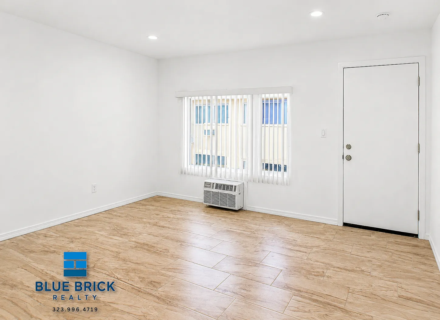 Modern Valley Living in a Pet-Friendly One Bedroom — Photo 2