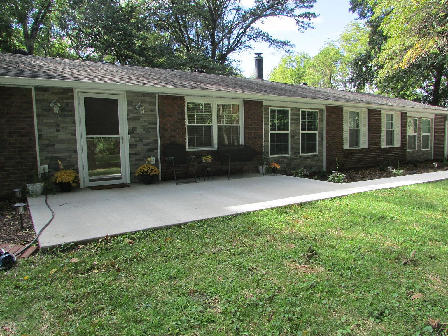 1000 Seiler Rd, Godfrey, IL 62035 Zillow