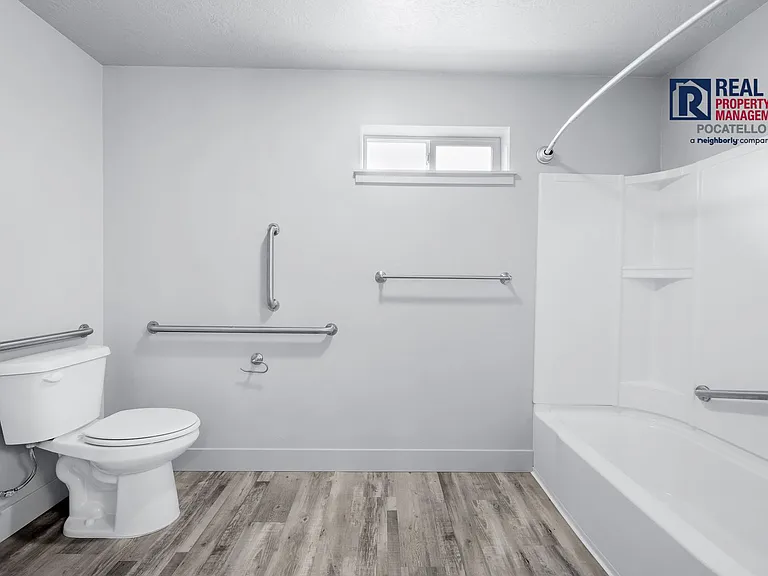 1837 W Quinn Rd — Photo 16