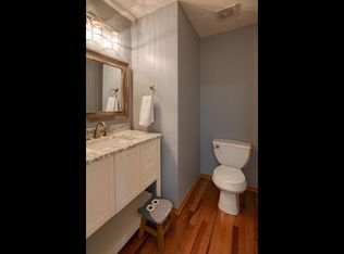 1896 Legacy Ln, Chaska, MN 55318